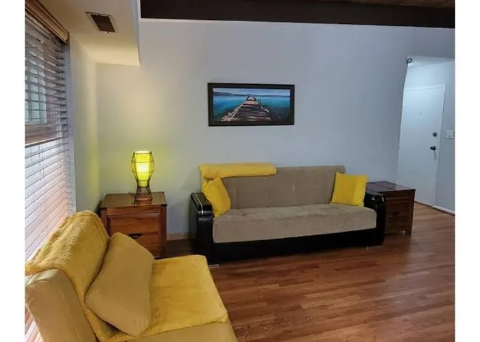 Entire One Bedroom Apartment